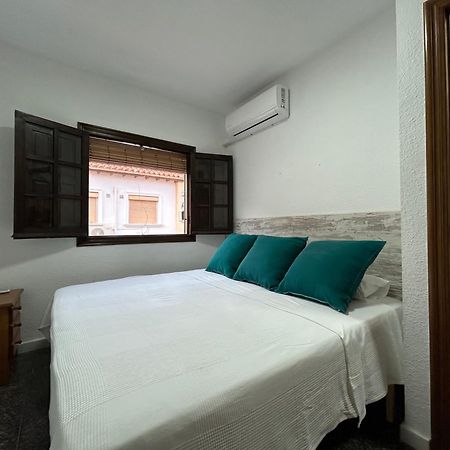 Bungalow Pasaje Ceuta Торевьиа Экстерьер фото
